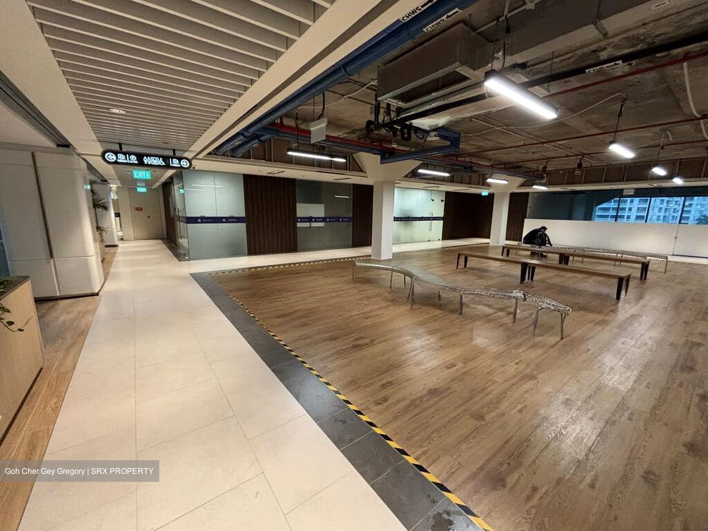 Beauty World Plaza (D21), Shop House #580612921